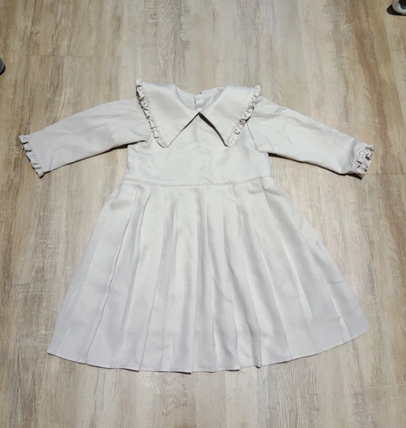 米色荷葉邊大翻領百褶洋裝 image 1 of 0