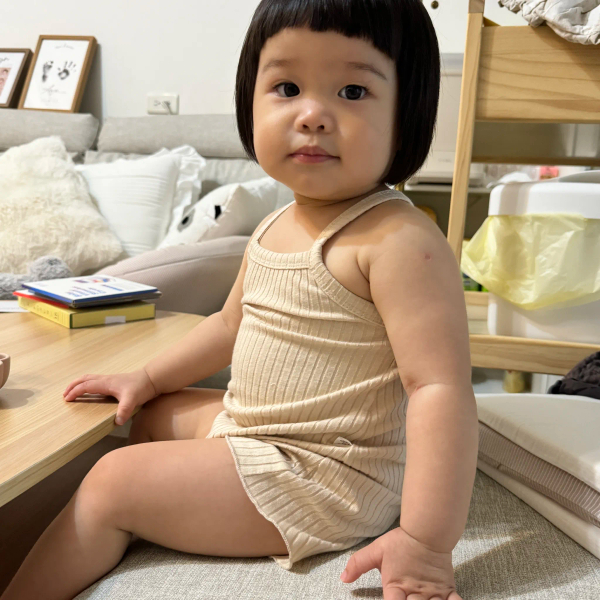直紋交叉細肩背心連身褲 image 1 of 0