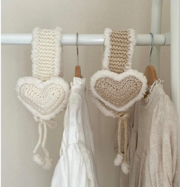 Heart Ear Muffler 白 or 米 image 1 of 0