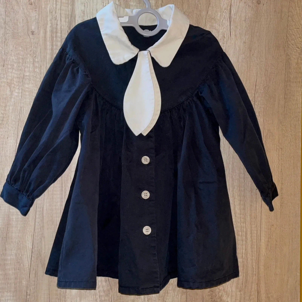 領結連身裙 image 1 of 0